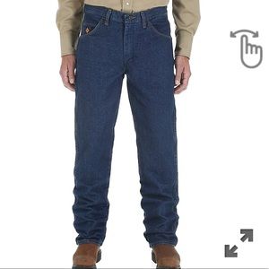 2 used Wrangler Men's FR jeans